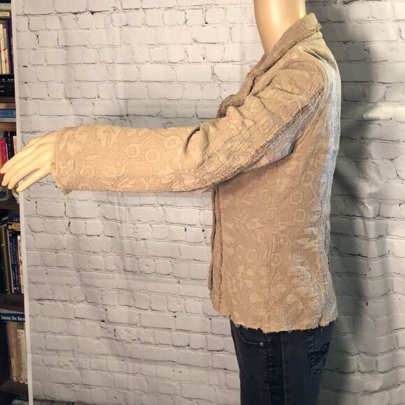 Tianello Beige Blazer With Frayed Seams Styling XS - Picture 5 of 10